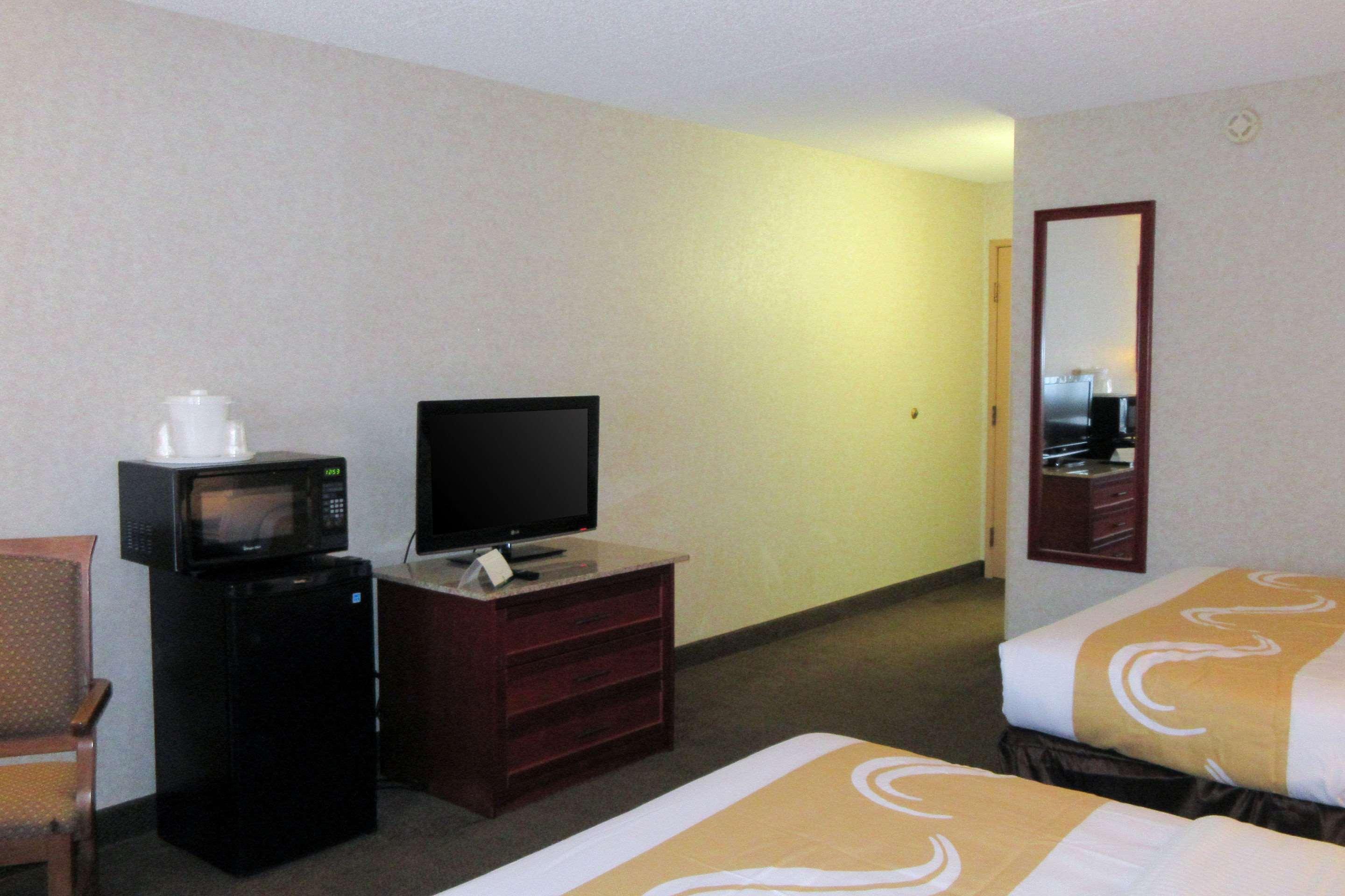Quality Inn & Suites Albuquerque Downtown University Ngoại thất bức ảnh